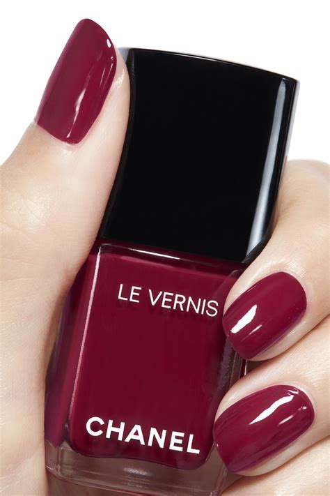 chanel vernis 572 emblematique|Chanel Le Vernis Longwear Nail Colour .